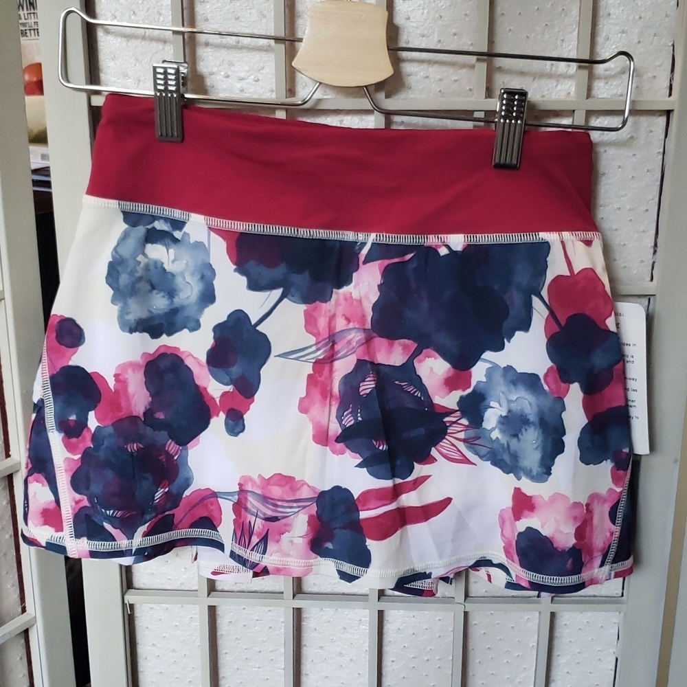 Lululemon Run Pace Setter watercolor print skort size 2 new